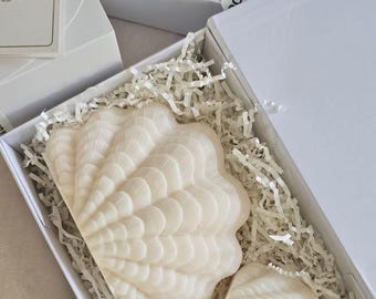 Muschelkerzen Geschenkbox aus Sojawachs, 2 Muschelkerzen in Geschenkbox, Küstendeko, handgemachtes Geschenk für Frauen