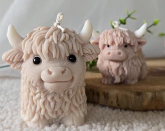 Highland Cow Kerze aus Sojawachs, Hochlandrind Kerze, handgemachte Dekokerze, Geschenk für Kuh Fans, Landhaus Deko