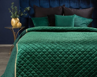 Green velvet bedspread, Dark Green bedspread UK, King size bedspread, 220x240cm bedspread, Luxury velvet bedspread, green velvet bedspread