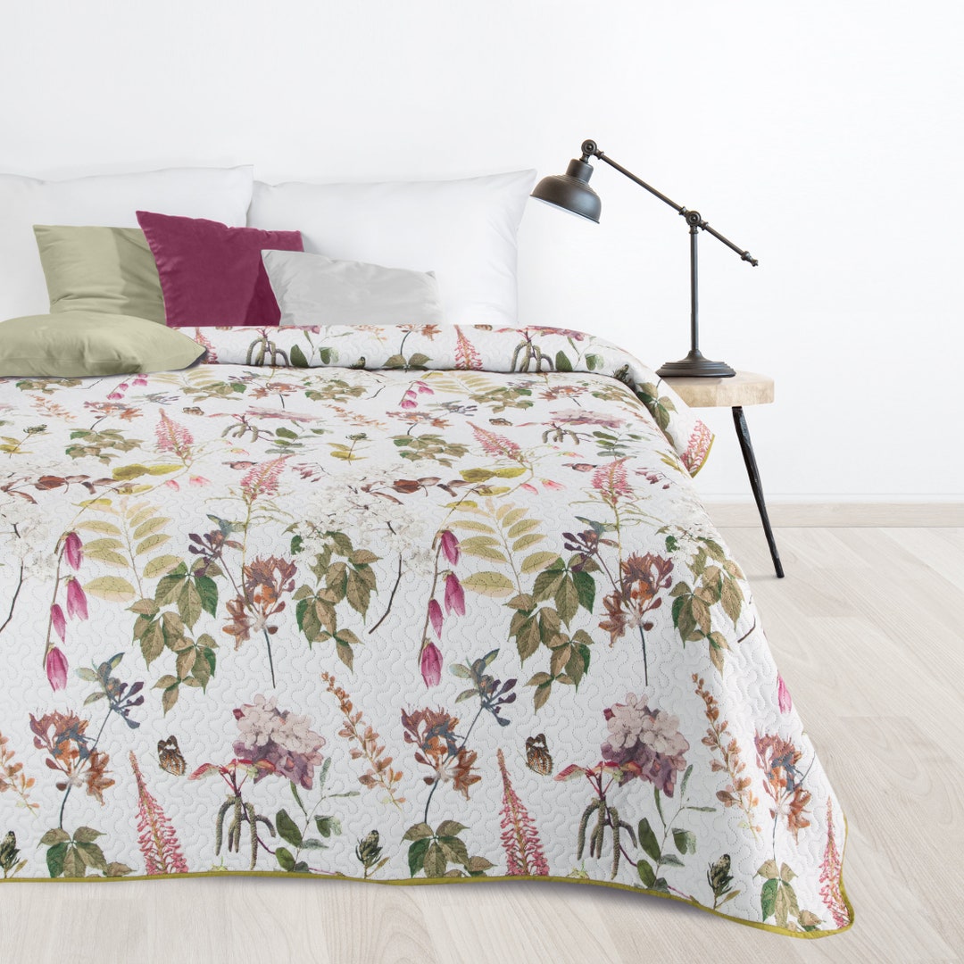Quilted Bedspread With Leaves Print Nature / Floral Bedspreads, Blankets & Throws Floral