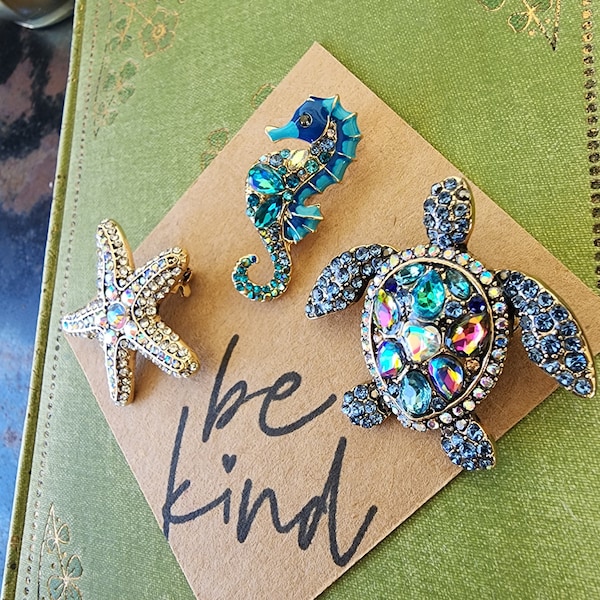 Brilliant Rhinestone Shimmering Sea Life Brooch Set Sea Turtle Brooch Starfish Lapel Pin Seahorse Brooch Secure Stunning Colors Gift for mom