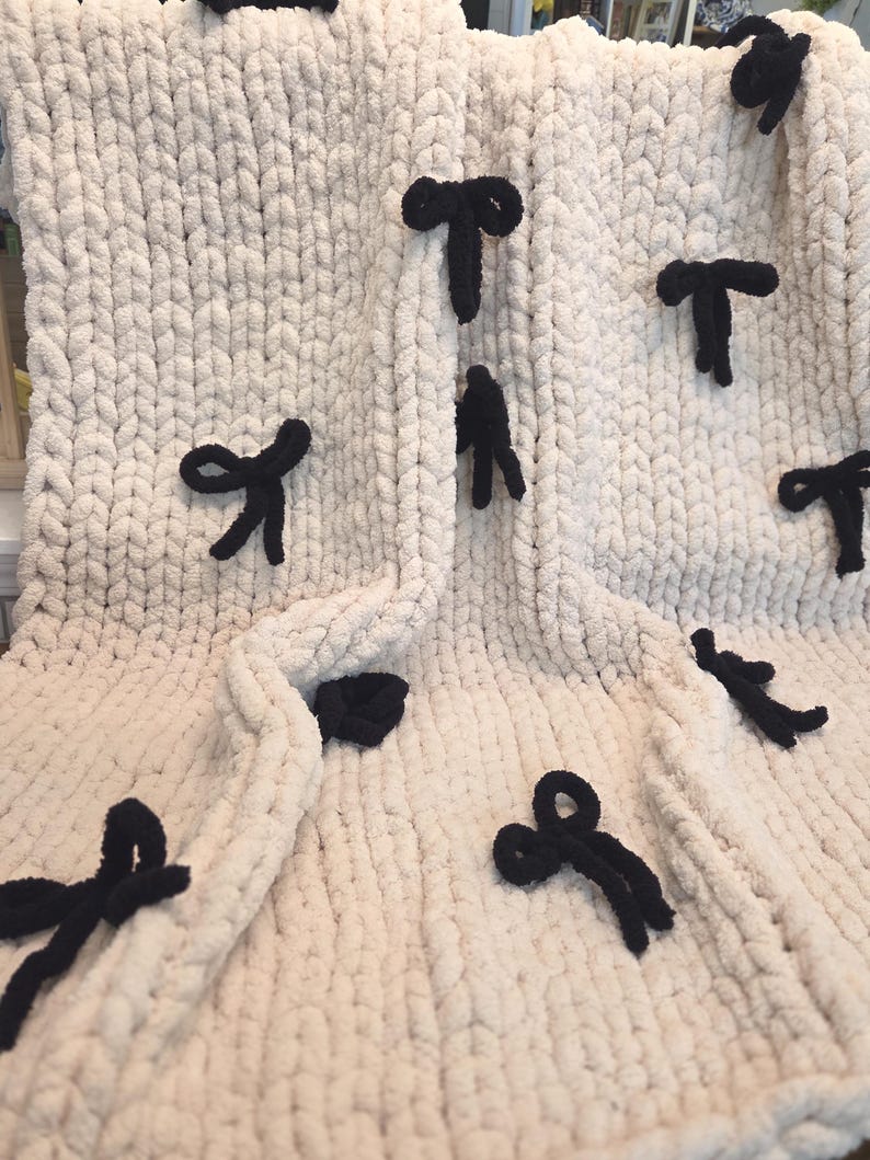 BoujeeBabeeCompany Chenille Knit Blanket - Thumbnail 3