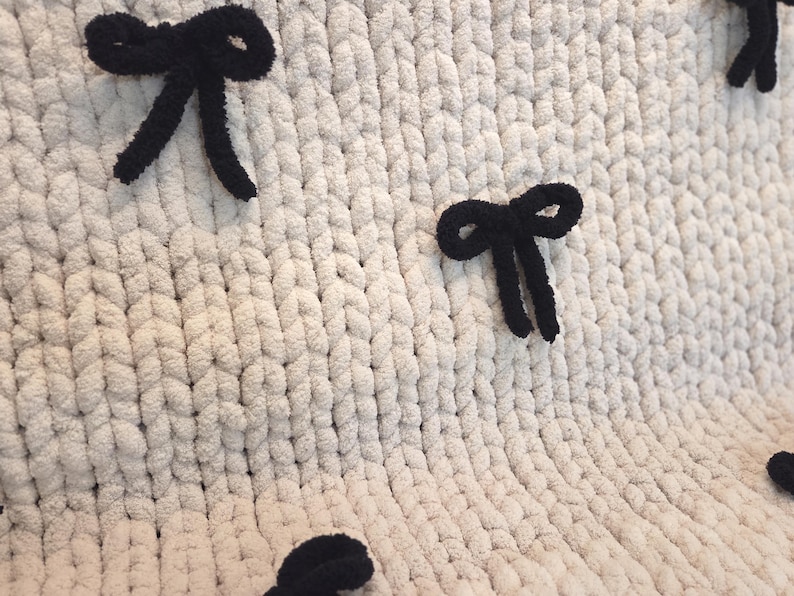 BoujeeBabeeCompany Chenille Knit Blanket - Thumbnail 4