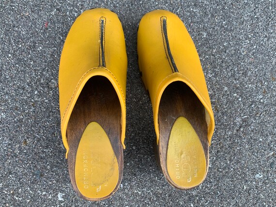 1970s vintage yellow leather clogs | size 36 / 5.5 - image 5