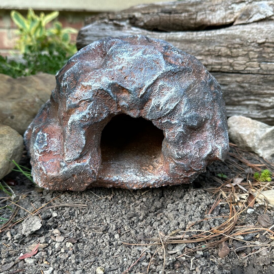Small Handmade Reptile Hide, Rock Cave, Cave Hide, Reptile Cave, Carved