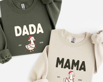 Sudadera "Primera Navidad como Padres", Sudadera navideña a juego para mamá y papá, Camiseta navideña familiar personalizada, Camiseta de regalo de Navidad para mamá y papá