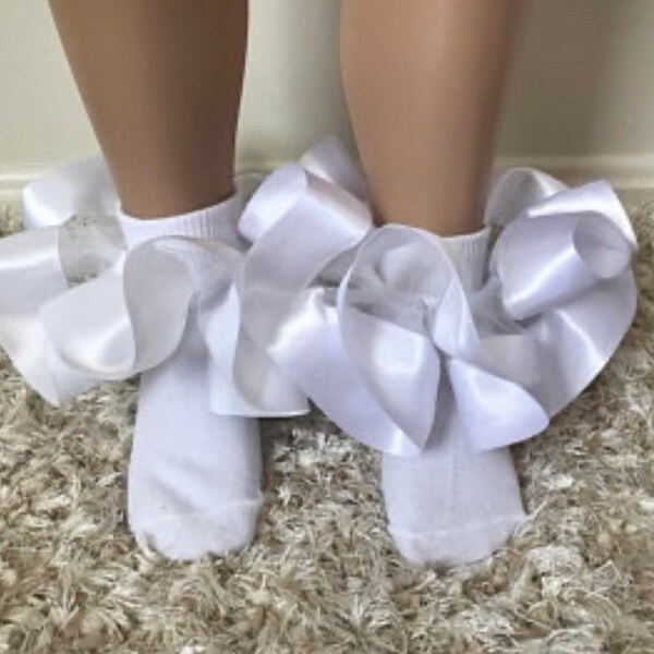 thumbnail interactive-video image 1 of Gwenvenni Girls Ruffle Bow Socks - 5-Pack Cotton Ankle Socks For Toddlers & Kids 1 of 11