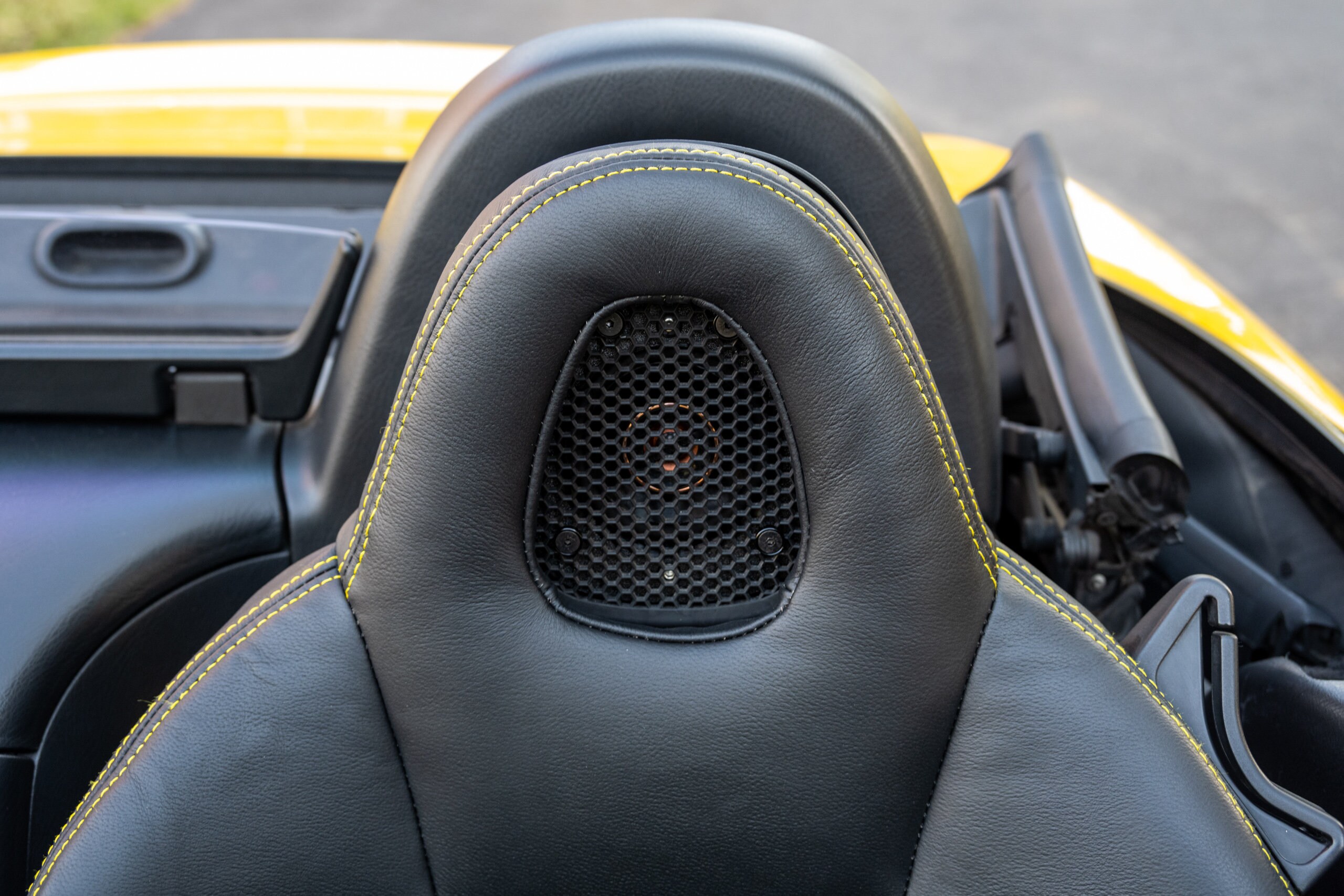 S2000 リアスピーカーキット (3.5インチ) - ヘッドレスト