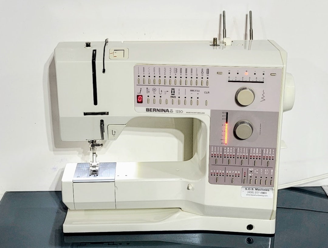 BERNINA 1230 ミシン押さえ金具セット 15個 il_1080xN.4714258019_m4q6.jpg