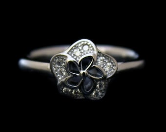 14K White Gold Flower Diamond Anniversary Ring, 14K White Gold, Diamond Flower Ring Unique Engagement Ring, Anniversary Ring, Botanical Ring
