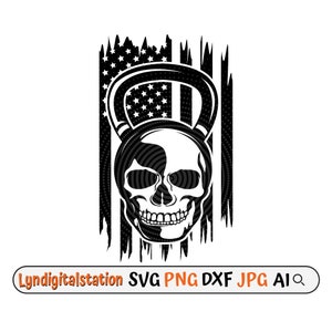 Puede incluir: Ilustración en blanco y negro de una calavera con una pesa rusa en la parte superior, sobre un fondo de bandera estadounidense desgastado.