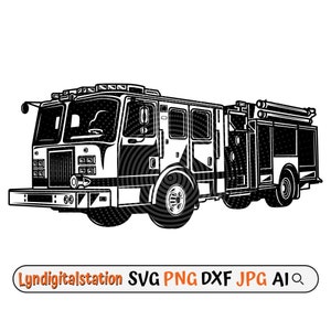 Pode incluir: Ilustração a preto e branco de um carro de bombeiros. O veículo tem um design detalhado com janelas, luzes e equipamentos visíveis. A imagem inclui o texto "Lyndigitalstation SVG PNG DXF JPG AI".