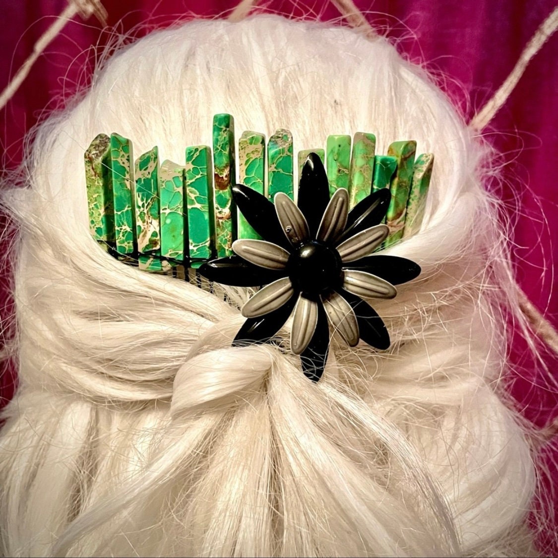 Handmade Upscaled Crystal 60s Flower Power Hair Combs - Etsy display picture 1