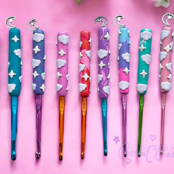 Cloud Handle Crochet Hooks With Moon Charms