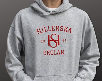 SWEAT À CAPUCHE HILLERSKA SKOLAN, sweat-shirt Hillerska School, sweat à capuche Young Royals, sweat à capuche gris Hillerska, sweat-shirt Young Royals College