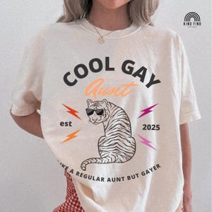 Cool Gay Aunt Shirt, Like A Regular Aunt But Gayer, Lesbian Auntie tshirt, Cool Aunt Club, Lesbian Aunts Gift, LGBTQ Shirt, Queer family