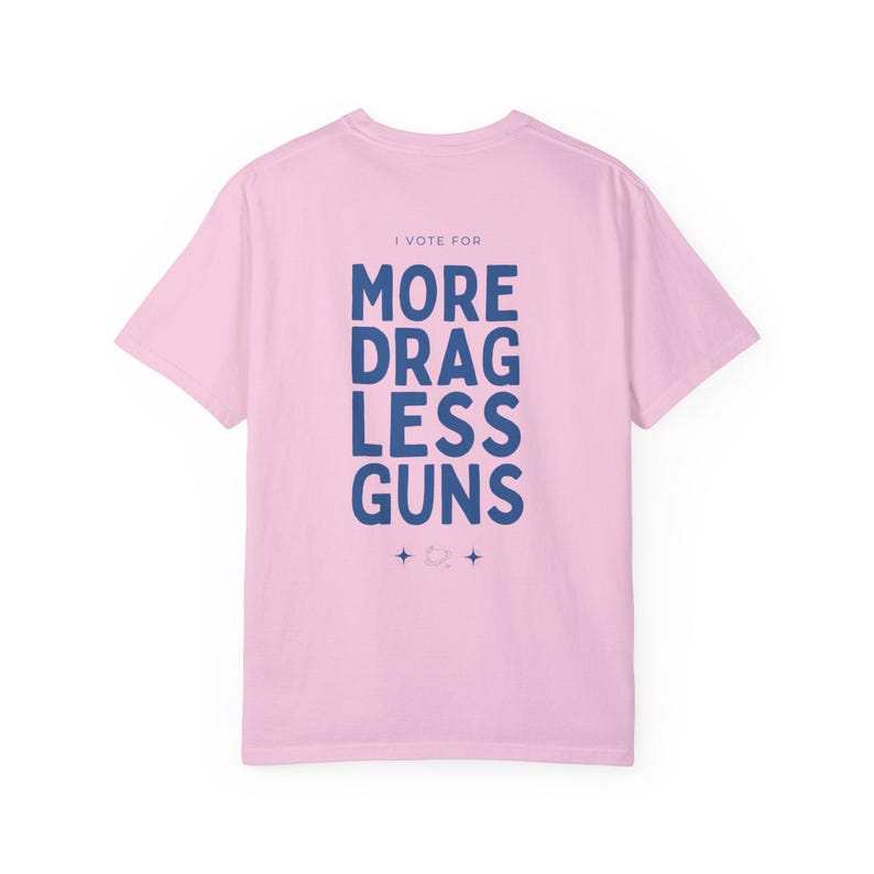 PROGRESSIV T-shirt, mer dragless guns-t-shirt, drag är inte ett brott, vapenreform nu, HBTQ-liberal t-shirt, queer t-shirt, stöd drag bild 6