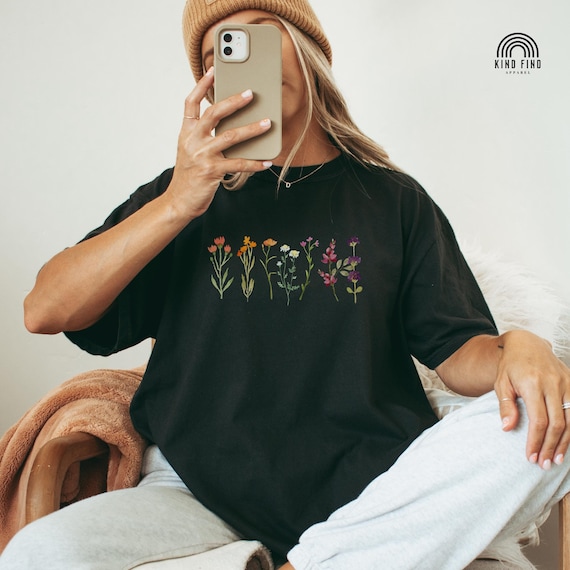 LESBIAN WILDFLOWER TSHIRT, Subtle Lesbian Pride Shirt, Lesbian Cottagecore Tee, Femme Lesbian, Sapphic Tshirt, Lesbian Bachelorette Shirts