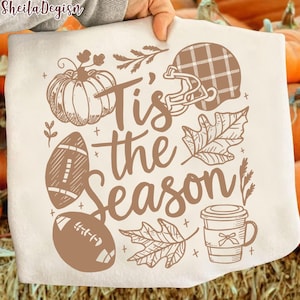 Tis The Season Football Png, Football Spieltag Png, Adretter Fußball Png, Girly Herbst Fußball Mutter Png, Fußball Bogen Png, Touchdown Saison Png
