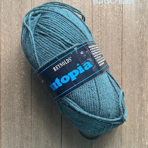 Reynolds Utopia Acrylic  Yarn Worsted weight   Bain/Bad  Ready to ship