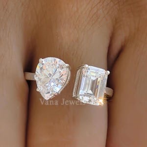 4.0 TCW Pear and Emerald Moissanite Toi Et Moi Ring, Two Stone Engagement Ring, Open Style You and Me Promise Ring, Wedding Ring for Women