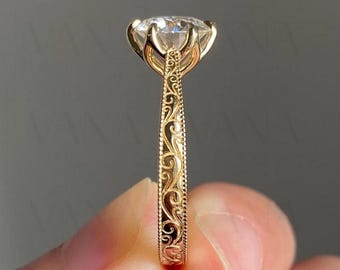 Vintage-geïnspireerde 2,0 kt rond geslepen solitaire moissaniet verlovingsring, geelgouden vergulde art deco handgemaakte filigraan beloftering voor haar