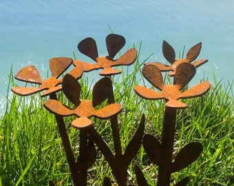 Petite Rustic Metal Flowers - Set of 5 - unique handmade  outdoor garden art sculpture or lawn ornament for yard or grass-mud flower bed