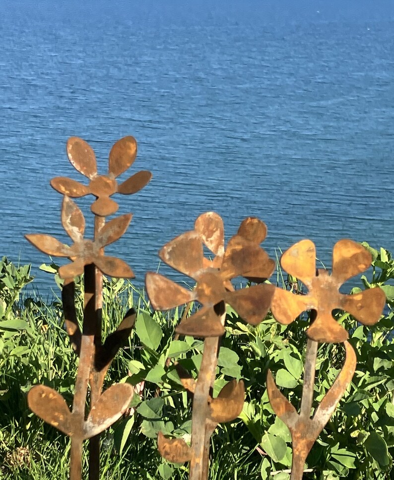 Rustic Metal Flowers Set of 5 Unique Handmade Rusty Etsy