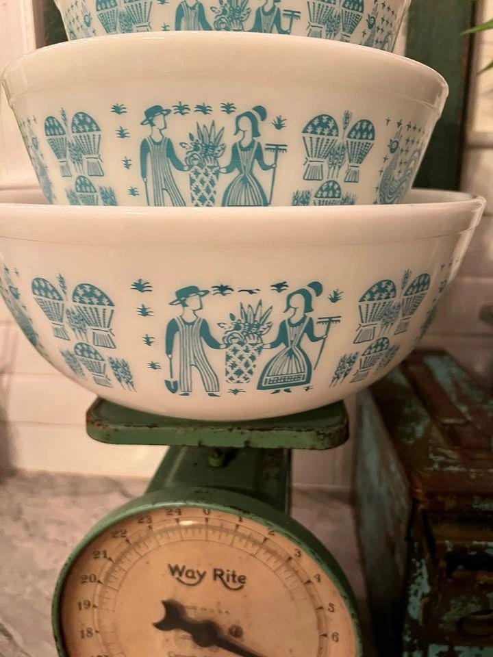 Amish Butterprint Pyrex Mixing Bowl Set - Etsy Canada