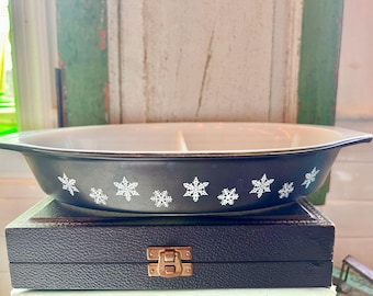 One Pyrex Snowflake Dish CHOICE
