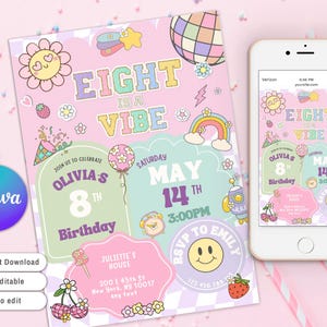 Invitación para fiesta de octavo cumpleaños con temática preppy, con parches preppy, fiesta universitaria con parches, fiesta de octavo cumpleaños con estilo disco y estilo moderno.