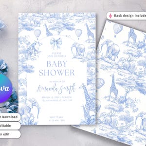Puede incluir: Invitaci&oacute;n a un baby shower con un dise&ntilde;o de animales de safari en azul y blanco. La invitaci&oacute;n incluye jirafas, elefantes y globos aerost&aacute;ticos. El texto dice "Baby Shower" e incluye el nombre "Amanda Smith".