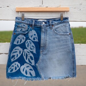 Size 6/28 Monstera Vine Leaf Cyanotype Abercrombie & Fitch Cut Off Skirt