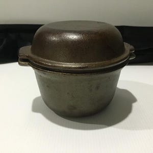 Vintage Cast Iron Individual Casserole Pot with Lid Made in Taiwan 12cm across by 10cm tall Rustic Cookware