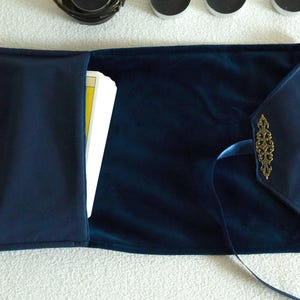 Blue Tarot card wrap, Velvet Tarot Bag, Tarot card holder, Tarot deck pouch, Spiritual Deck Case, Witchcraft, Oracle, Gift for Witches