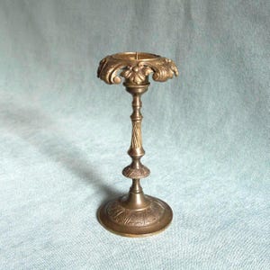 Vintage Kerzenhalter aus Messing, antiker verzierter Kerzenhalter, hexenhaftes Geschenk, Hausaltar, Wahrsagungswerkzeug, Hexereizubehör