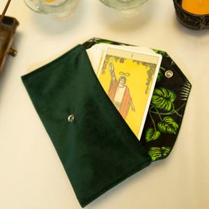 Tarot Card Bag Green, Tarot Deck Pouch Wrap, Oracle Lenormand Card Case, Velvet Tarot card Holder,  Gift for Witches, Tarot Accessories