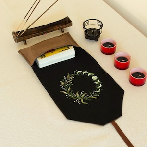 Custodia per carte dei tarocchi e astuccio per carte, astuccio per tarocchi con disegno a luna, porta carte Oracolo, contenitore per rune, tovaglia da altare stregata, astuccio regalo per tarocchi