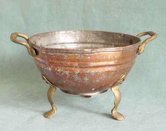 Vintage Witchy Bowl, Altar Cauldron, Ritual Offering Bowl, Antique Spell Pot, Witchcraft supplies, Gift for Witches, Home Altar Decor