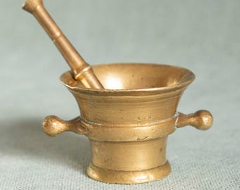Vintage Witch Bowl, Mortar and Pestle, Ritual Offering Cauldron, Spell Pot, Altar Decor, Incense Burner, Witchcraft Tools, Gift for Witches