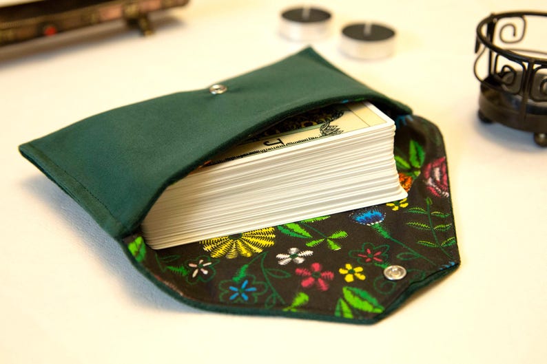 Tarot Card Bag – Velvet Tarot Pouch Green, Oracle Card Holder, Tarot Deck Wrap Case, Witchcraft & Divination Tool, Gift for Witches