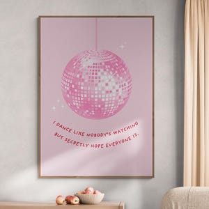 Affiche Disco rose | Citation humoristique | Affiche « Danse comme si personne ne te regardait » | Art rétro pour salon, chambre, bureau | Cadeau