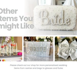 Pode incluir: Uma clutch branca com contas com a palavra "Bride" escrita em letras prateadas. A clutch &eacute; retangular e tem uma textura semelhante &agrave; p&eacute;rola. A imagem tamb&eacute;m mostra outros acess&oacute;rios de casamento.