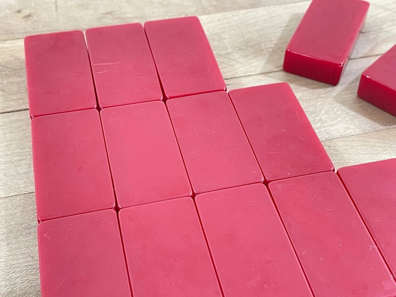 Cardinal Red and White Plastic Dominoes in Creme Plastic Case Complete ...