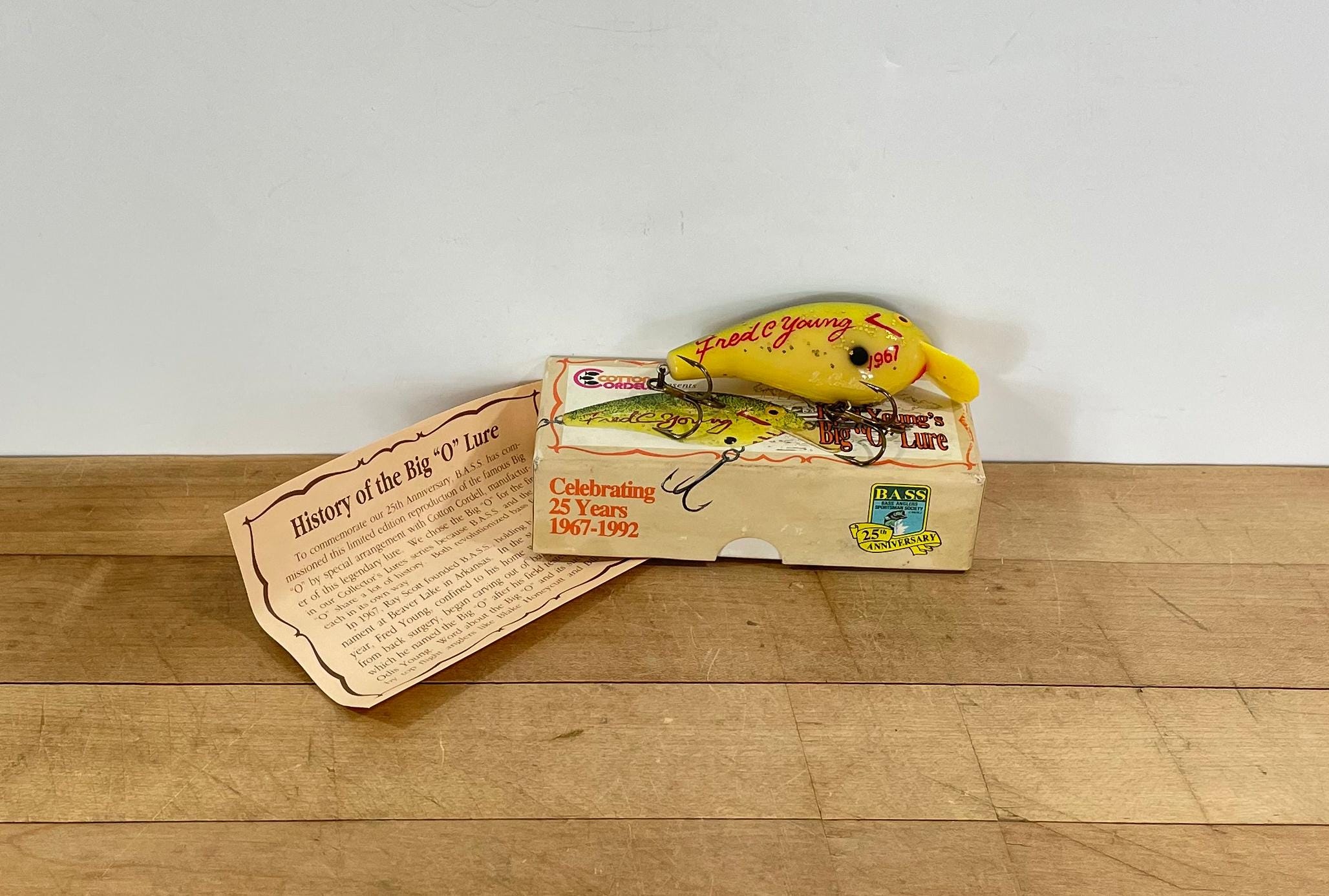 Leurre Vintage BOMBER 2A07 MODEL A – NEUF En Boîte, Rare, Couleurs Vert Rose Jaune