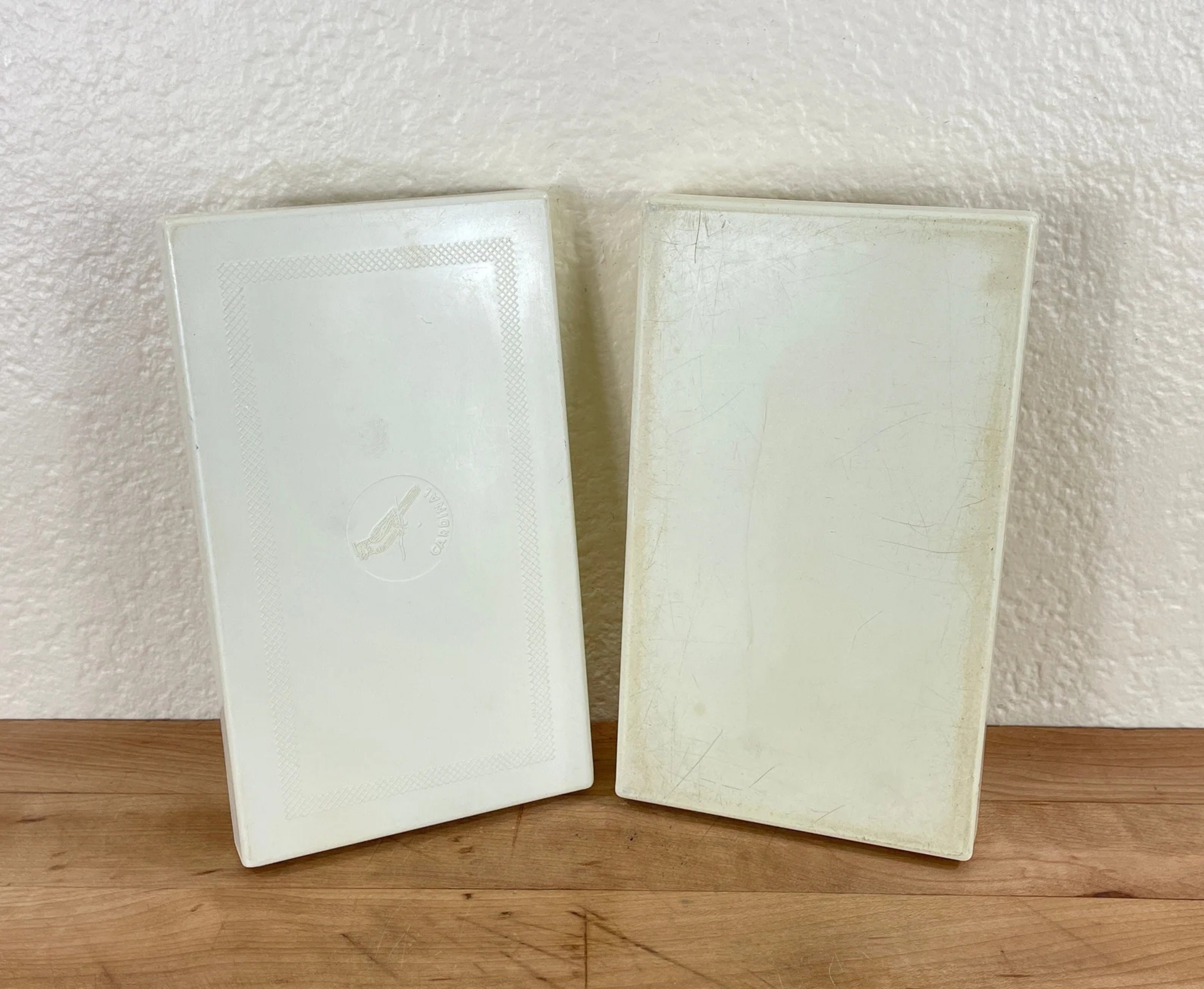 Cardinal Red and White Plastic Dominoes in Creme Plastic Case Complete ...