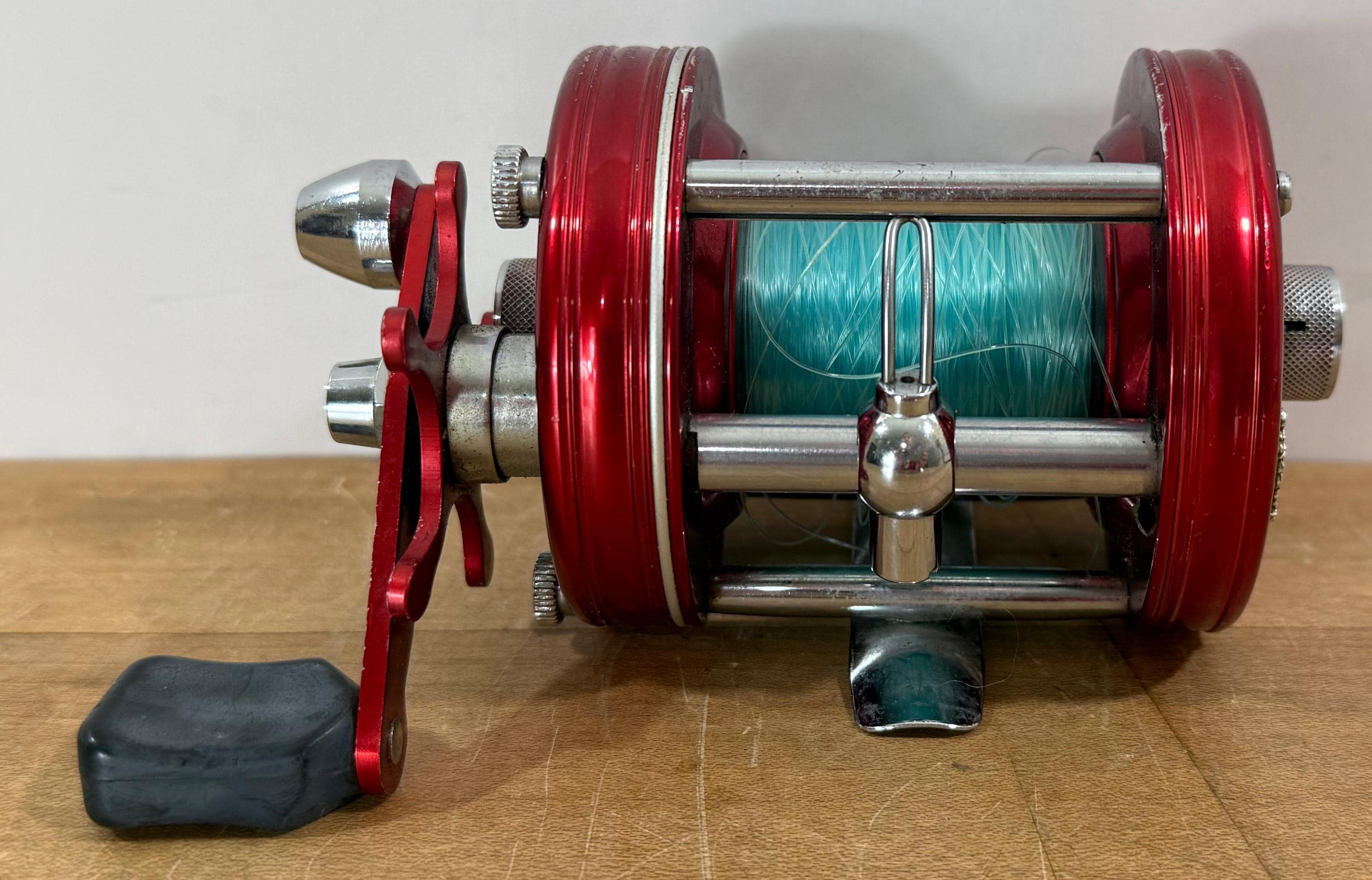 abu garcia ambassadeur 6000 ca S Combo slip spool combine to deliver tremendous hook setting power Red Abu Garcia Ambassadeur 6000