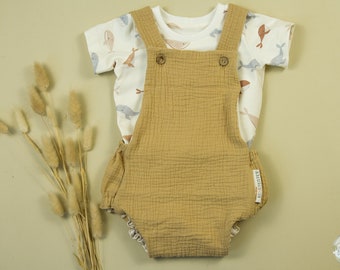 Baby set consisting of a shirt and romper