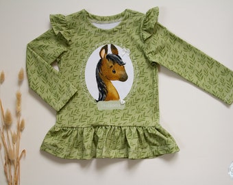 Sweater "Horse" with puff sleeves in size 104