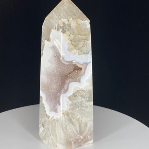 Gorgeous Flower Agate Tower